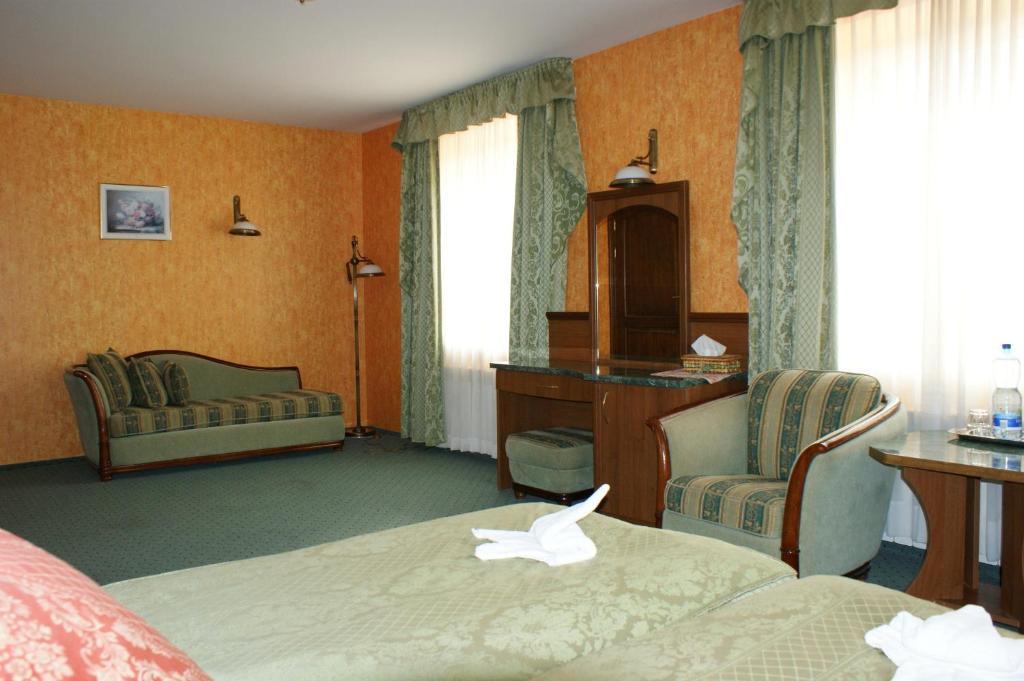 Hotel Mazurski Dworek Mikolajki  Room photo