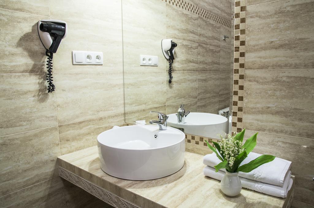 Hotel Mazurski Dworek Mikolajki  Room photo