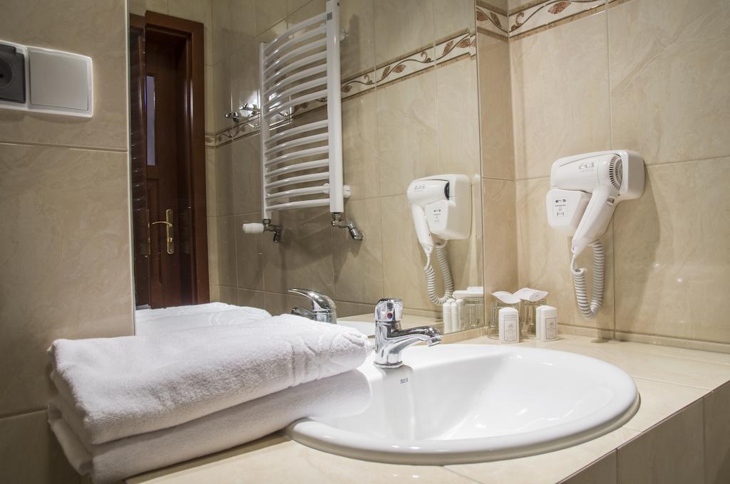 Hotel Mazurski Dworek Mikolajki  Room photo