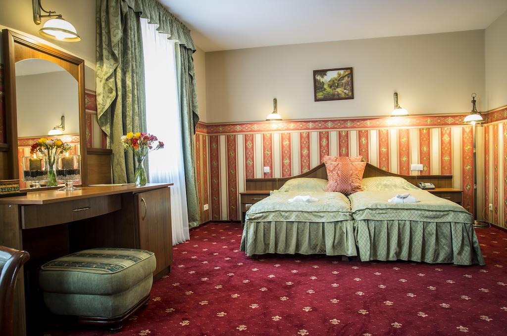 Hotel Mazurski Dworek Mikolajki  Room photo