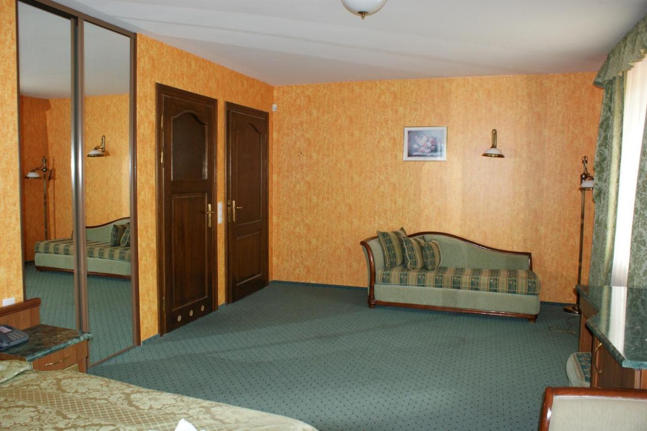 Hotel Mazurski Dworek Mikolajki  Room photo